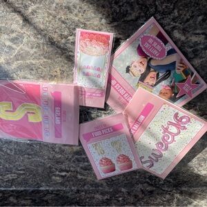 Sweet 16 Party pack. Garland, cake picks & topper, Photo Booth dress, balloons